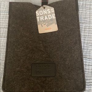 Tablet sleeve